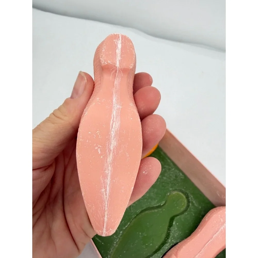 Avon Lady Slippers Soap Set VTG Guest Bath Decorative Floral Gift Whimsical NOS